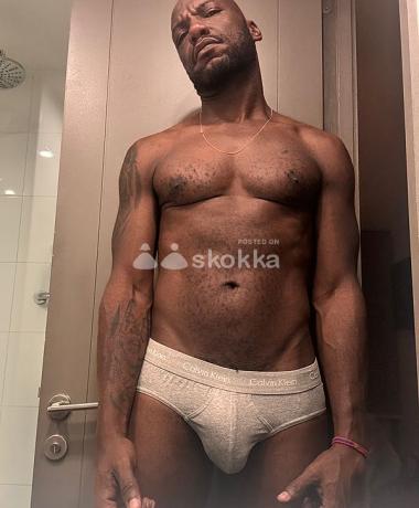 De paso por Santiago DE VISITA MACHO NEGRO estatura 1.85 cm DOMINANTE MORBOSO/ MASAJE Y SEXO CON DOMINACIÓN/ BDSM /FISTING/ FANTASÍAS/ LLUVIAS DORADA